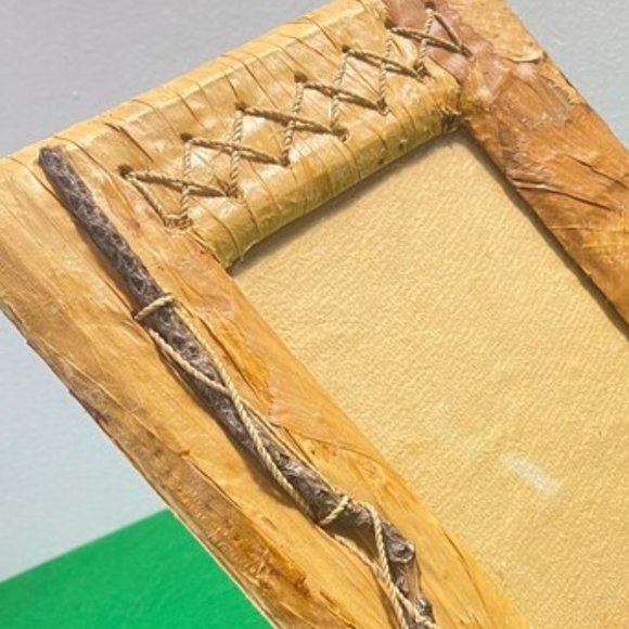 Vintage Handmade Wood Frame - Handmade Wooden Picture Frame - Picture Frames - S - Picture 2 of 7